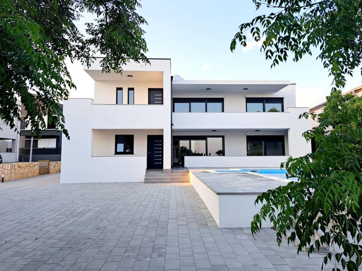 Villa Leptiric Vir Exterior photo